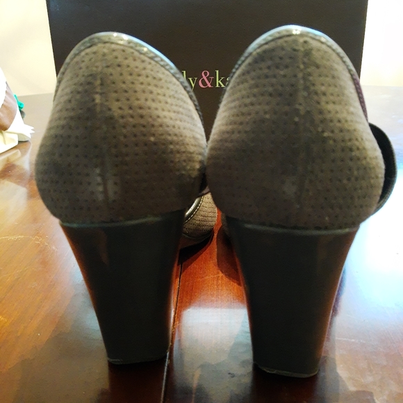 Kelly & Katie size 9 gray 3 inch heels - Picture 6 of 11
